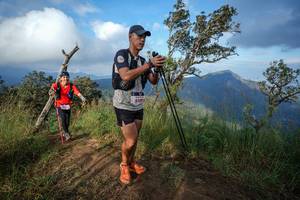 BIB: 8109
                            <button type="button" onclick="openModal(22373678)" class="btn btn-primary btn-sm float-right btn-popup" data-toggle="modal" data-target=".modal-high-quality">
                        <i class="fas fa-shopping-cart"></i> Add to Cart
                    </button>
                                            <button type="button" onclick="isThisMe(22373678, true)" class="btn btn-success btn-sm float-right btn-popup btn-isme hidden" data-toggle="tooltip" data-placement="bottom" title="นี่คือรูปของคุณใช่ไหม คลิกที่นี่เพื่อเอาเข้าอัลบั้ม">
                        <i class="fas fa-plus"></i> Add to album
                    </button>
                    <button type="button" onclick="isThisMe(22373678, false)" class="btn btn-warning btn-sm float-right btn-popup btn-isnotme hidden">
                        <i class="fas fa-ban"></i> Remove from album
                    </button>